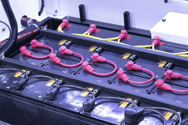The Commander 3400 camera trailer uses top performing AGM-SLA battery technologies.